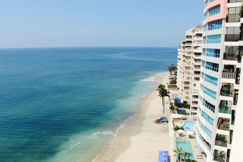 chambre-hote-AMPUS-min_beach_ocean_shore_hotel_palm_tree-33726